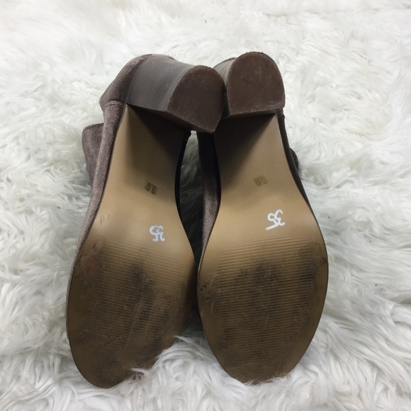 Steve Madden Women’s Booties – Size 9‎ – Taupe Brown Velvet - Picture 7 of 8